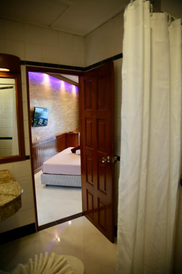 The Club Inn - Kamala Beach Esterno foto