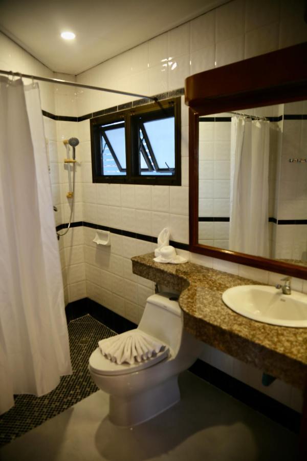 The Club Inn - Kamala Beach Esterno foto