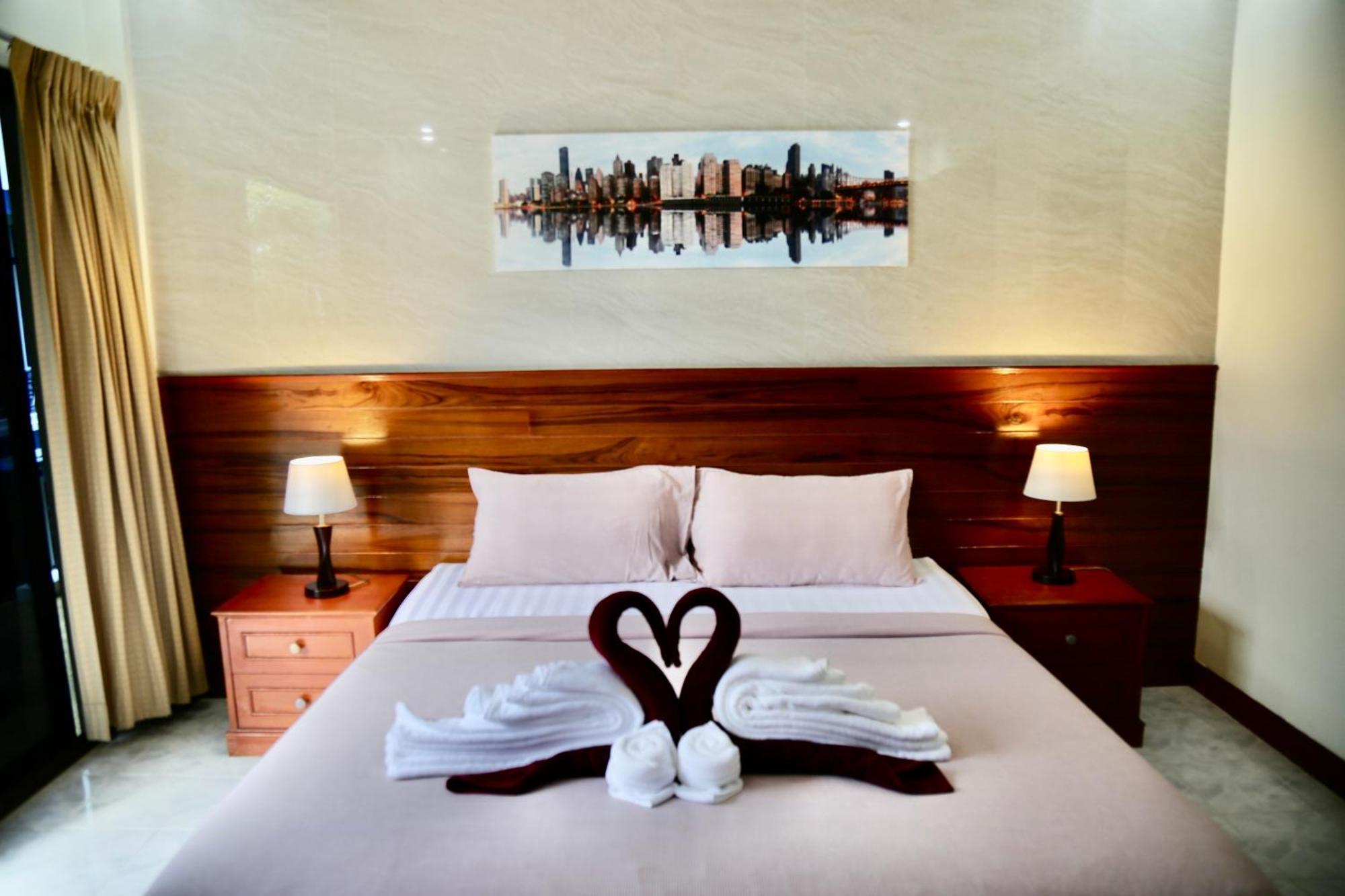 The Club Inn - Kamala Beach Esterno foto